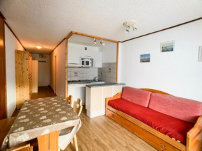 Studio lumineux avec balcon, près des pistes et commerces, 4 couchages, animaux acceptés - FR-1-502-447